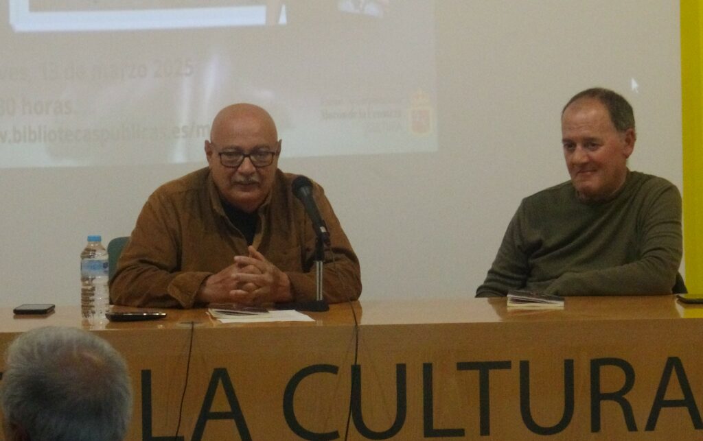 Charla tras la presentación La Hora Bruja